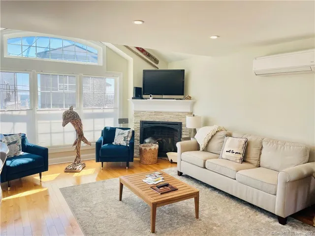 $4,500 | 28 Beach Road West, Old Saybrook, CT 06475