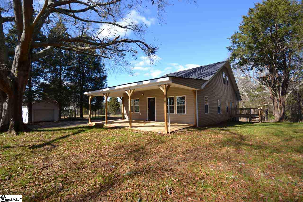 822 South Old Fairview Road Fountain Inn, SC 29644 - Photo 1 of 28