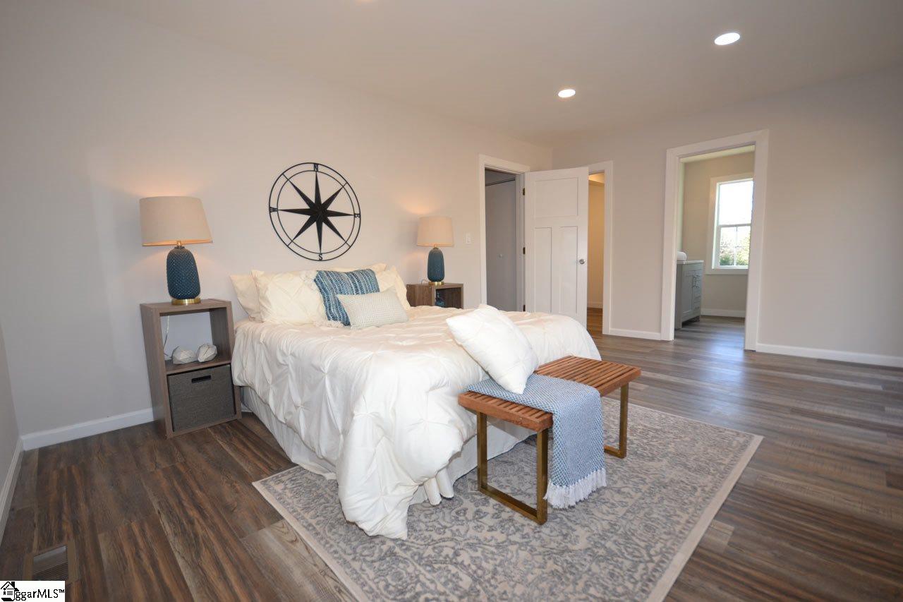 822 South Old Fairview Road Fountain Inn, SC 29644 - Photo 11 of 28