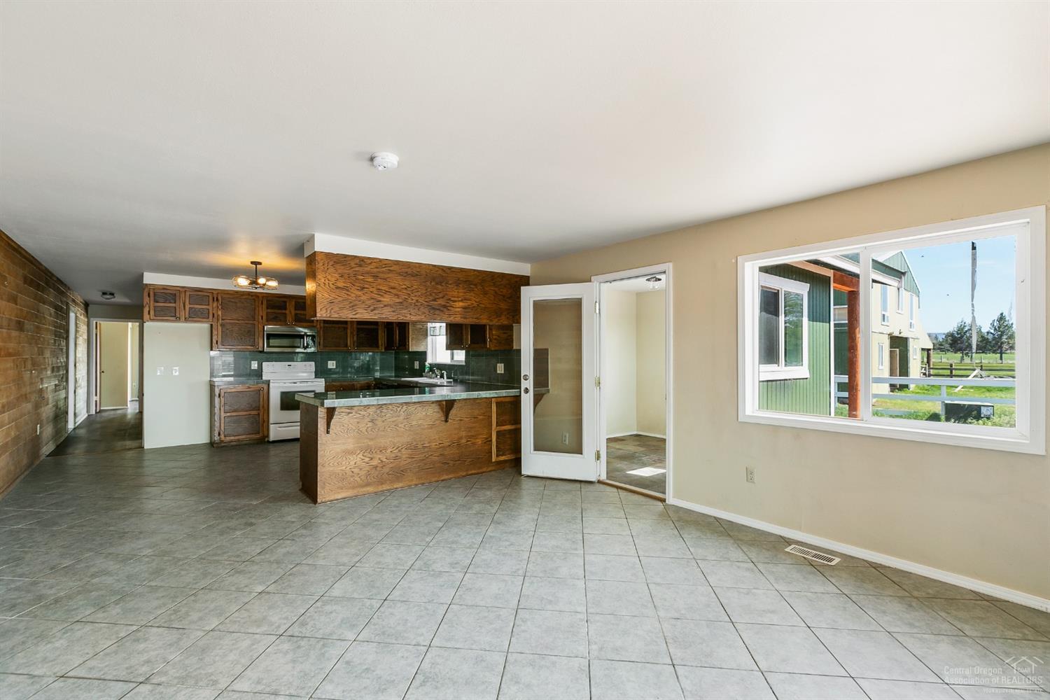 24356 Dodds Road Bend, OR 97701 - Photo 19 of 20 Additional Photo