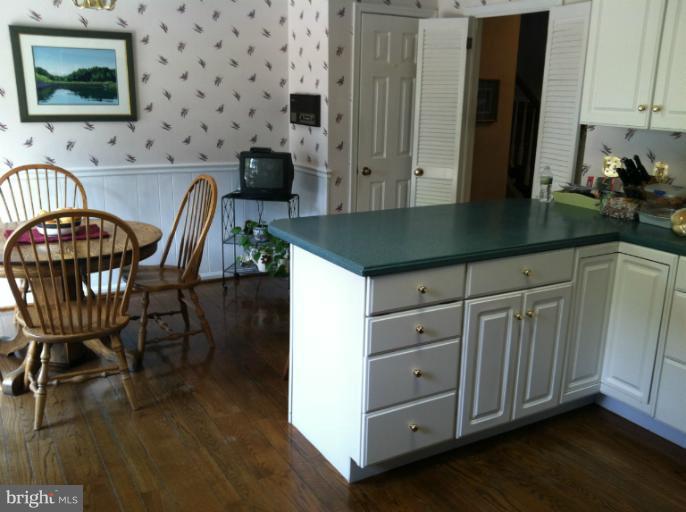 2115 Smoky Road Huntingtown, MD 20639 - Photo 21 of 23 Kitchen