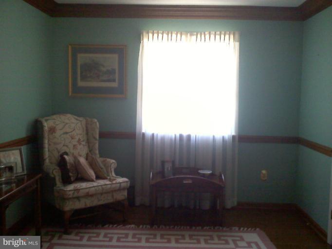 2115 Smoky Road Huntingtown, MD 20639 - Photo 4 of 23 Living Room