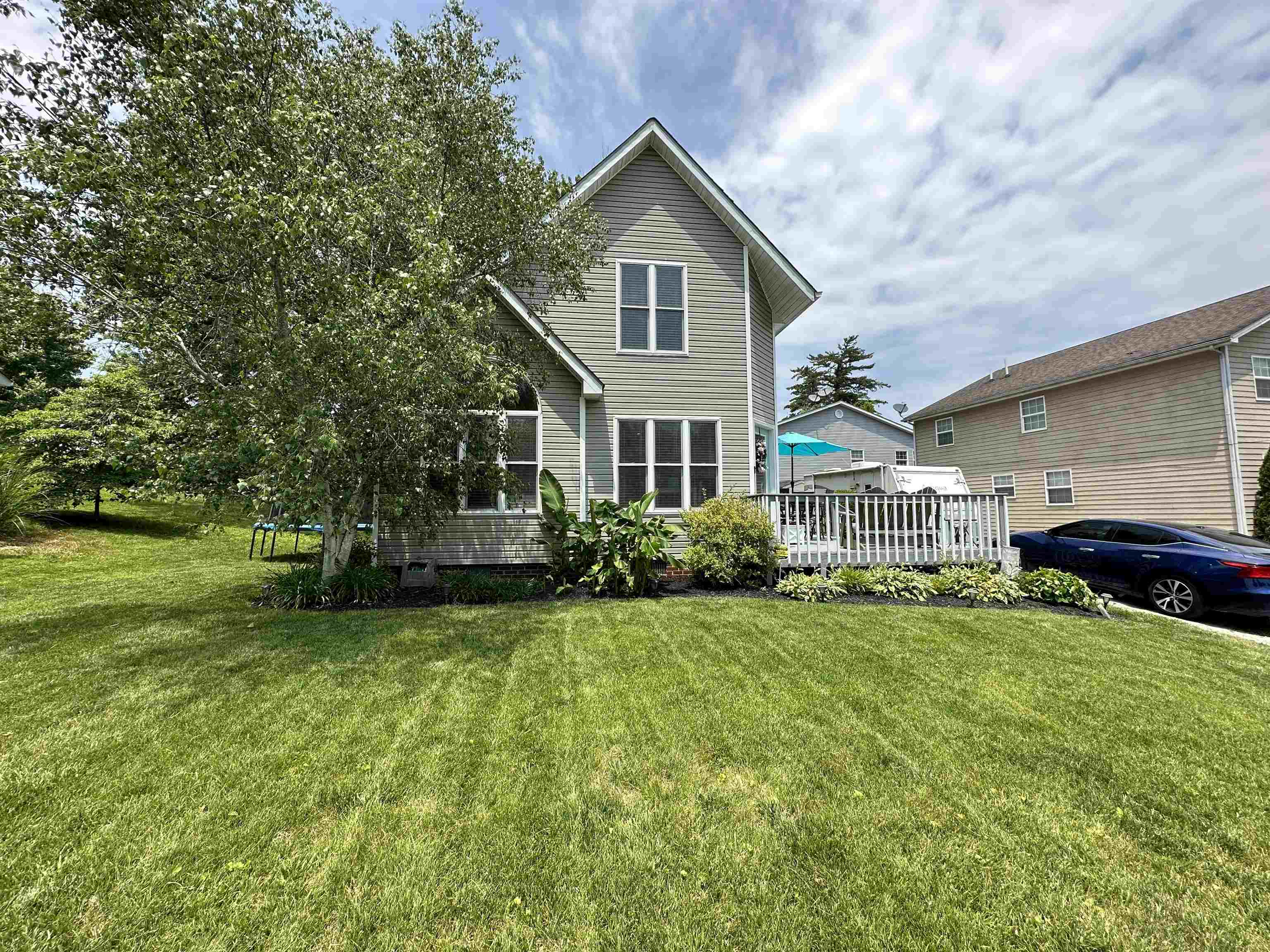 2215 Sanders Road Ashland, KY 41101 - Photo 1 of 21