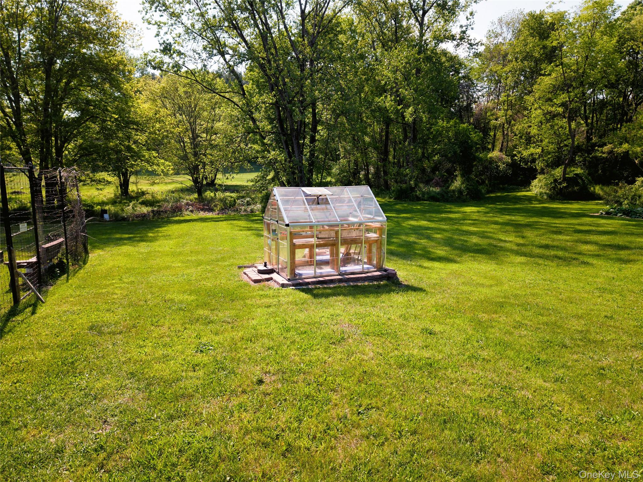 125 Smith Road Pleasant Valley, NY 12569 - Photo 35 of 45 Greenhouse