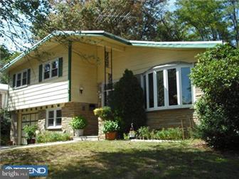 9118 Dale Road Philadelphia, PA 19115 - Photo 1 of 11 Gallery Image 1