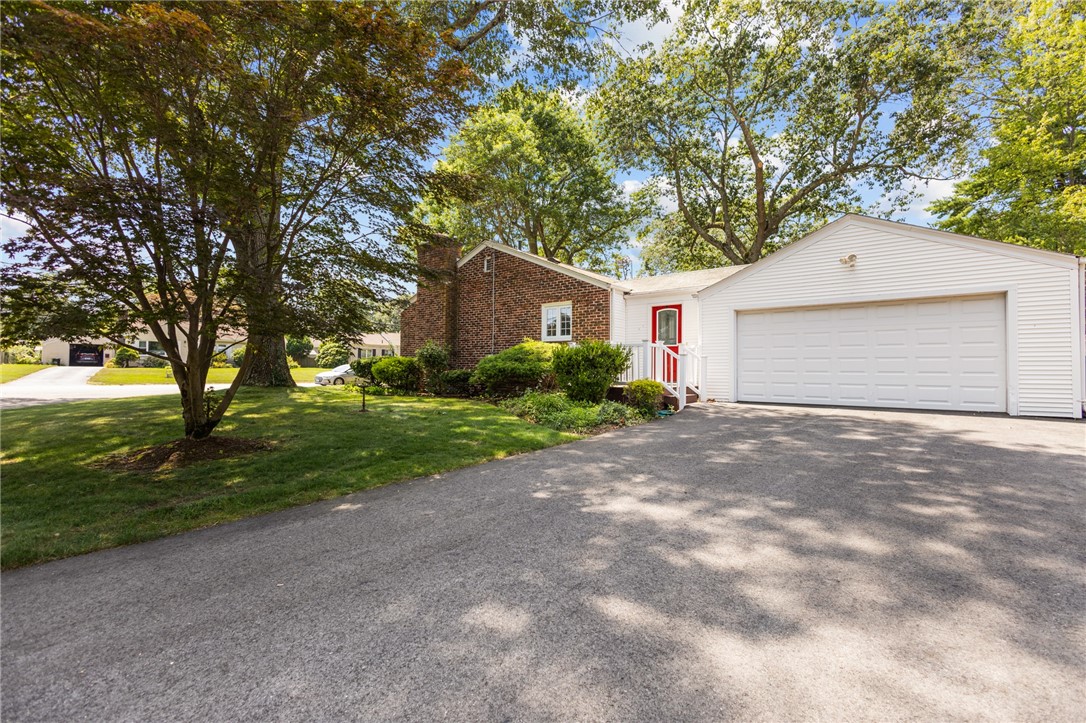 54 Frontier Road Warwick, RI 02889 - Photo 3 of 29