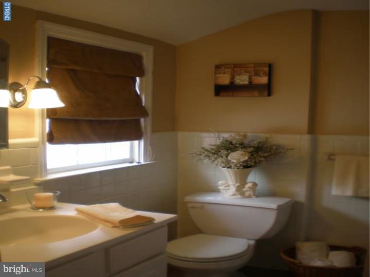 478 Thatcher Road Springfield, PA 19064 - Photo 22 of 25 Bathroom