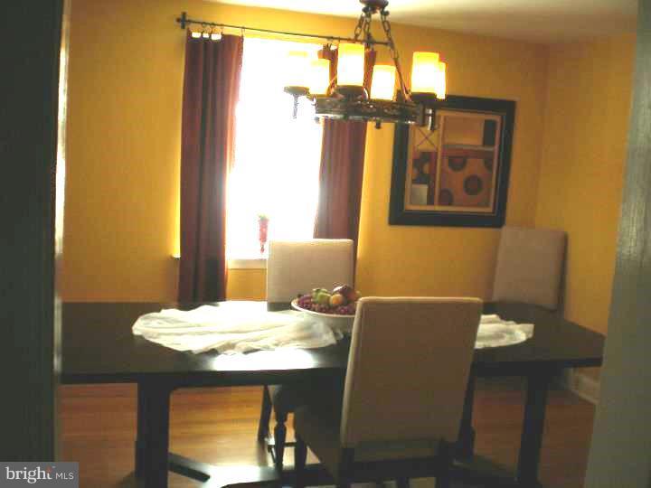 478 Thatcher Road Springfield, PA 19064 - Photo 8 of 25 Dining Room