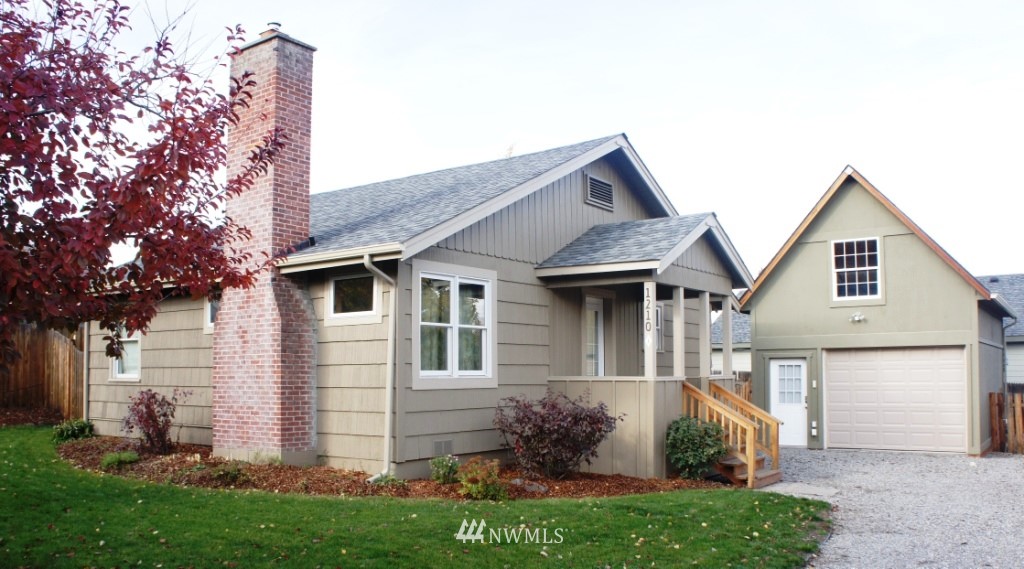 1210 Red Apple Road Wenatchee, WA 98801 - Photo 1 of 13 Gallery Image 1