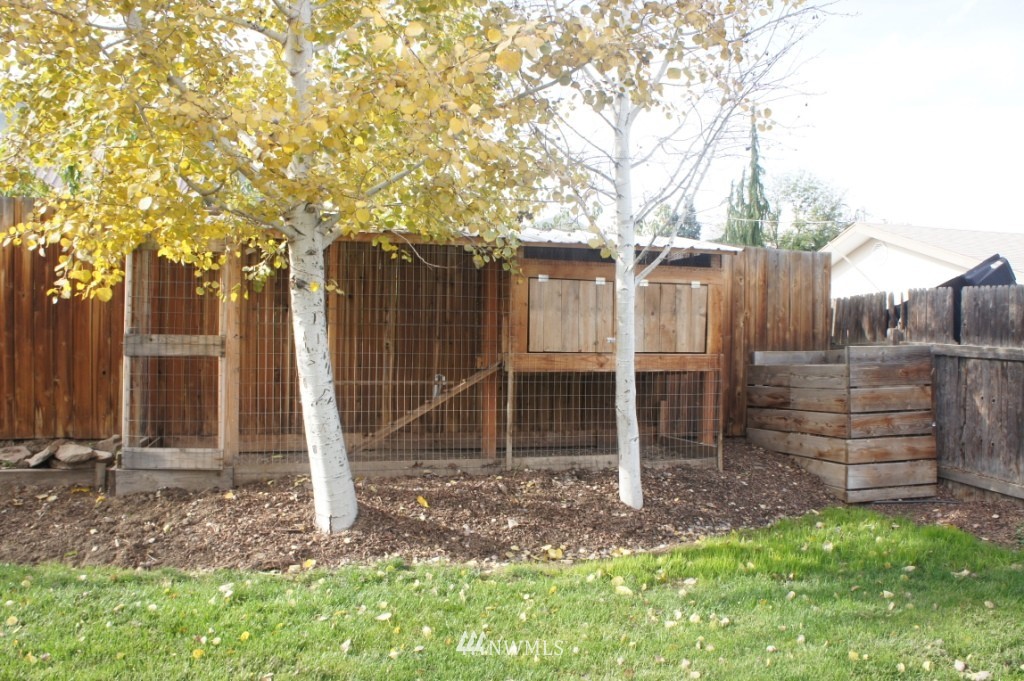 1210 Red Apple Road Wenatchee, WA 98801 - Photo 12 of 13 Gallery Image 12