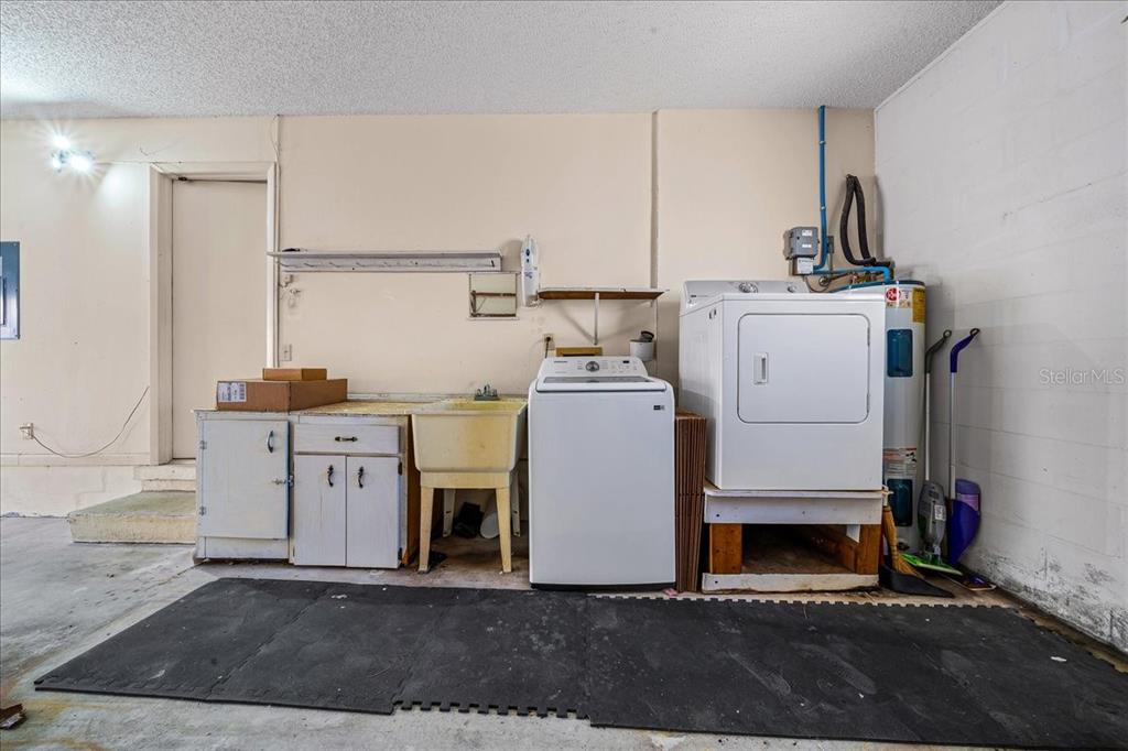 8702 Southwest 94 Street, Unit A Ocala, FL 34481 - Photo 39 of 55