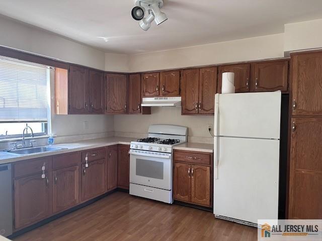 3304 Stonehedge Road Edison, NJ 08820 - Photo 2 of 8