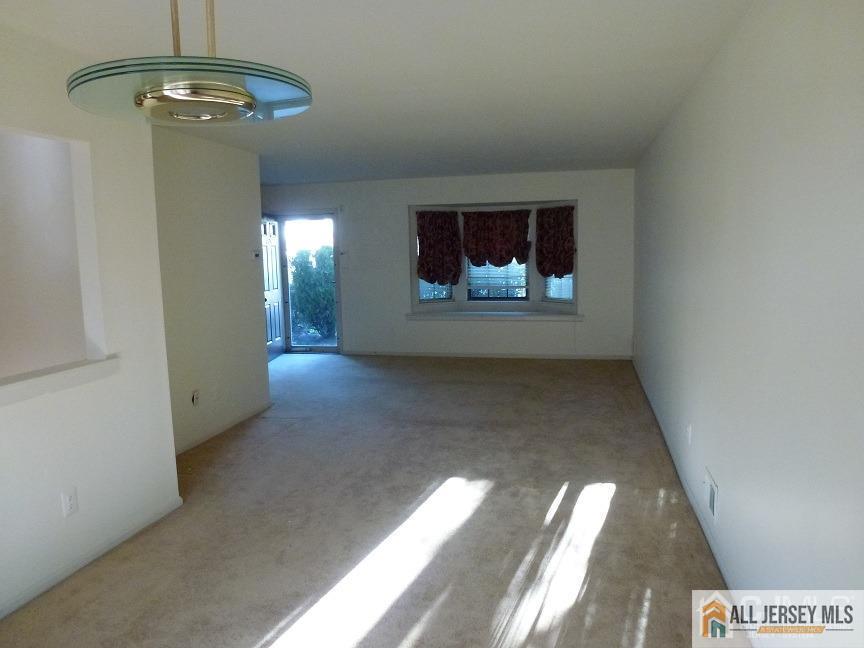 3304 Stonehedge Road Edison, NJ 08820 - Photo 3 of 8