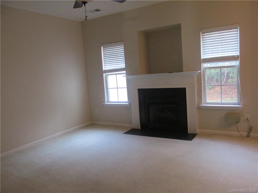 1022 Silver Springs Road, Unit 302 Fort Mill, SC 29715 - Photo 11 of 30 Gallery Image 11