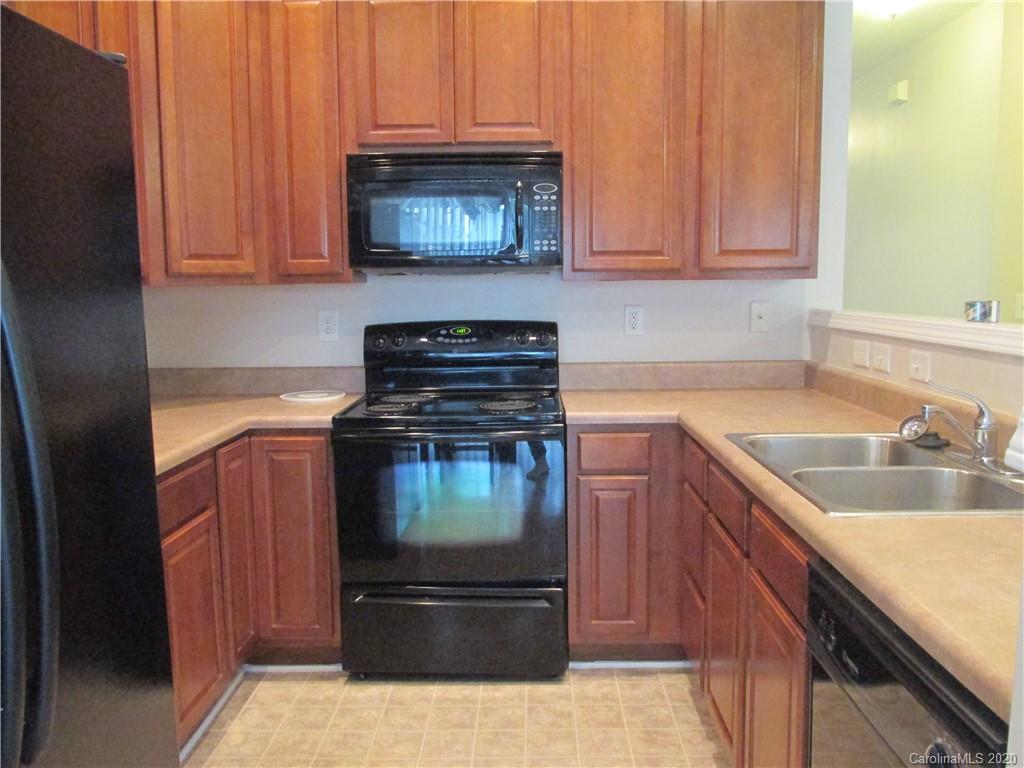 1022 Silver Springs Road, Unit 302 Fort Mill, SC 29715 - Photo 14 of 30 Gallery Image 14