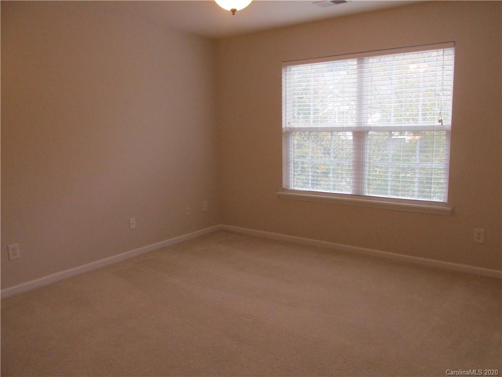 1022 Silver Springs Road, Unit 302 Fort Mill, SC 29715 - Photo 17 of 30 Gallery Image 17