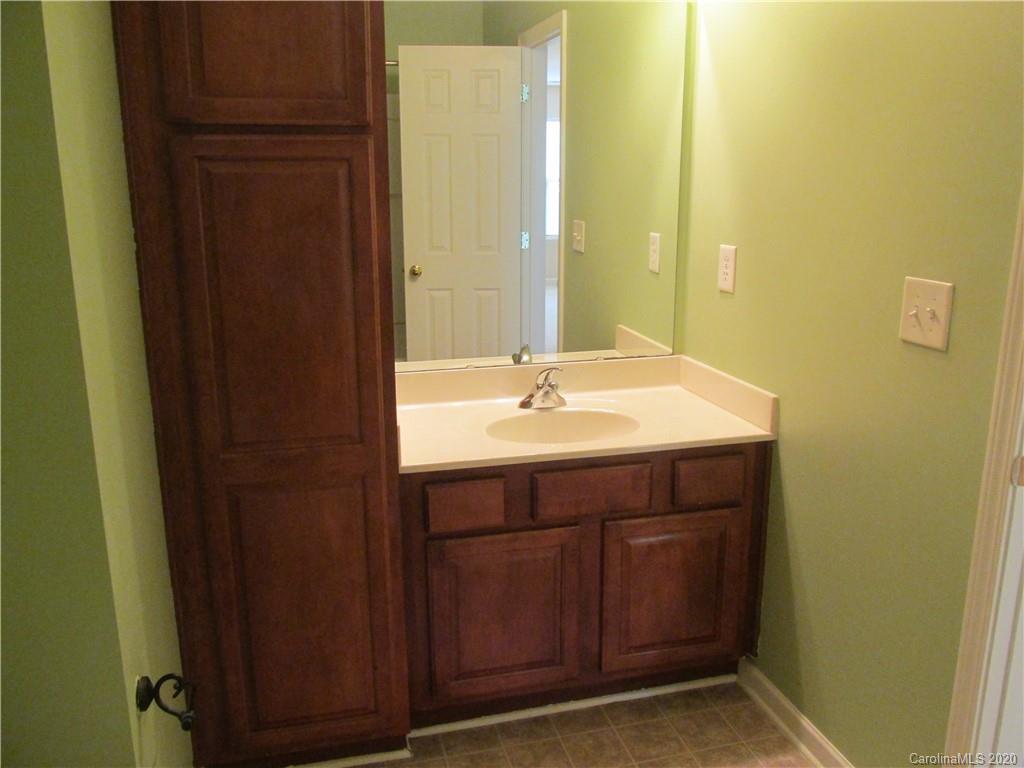 1022 Silver Springs Road, Unit 302 Fort Mill, SC 29715 - Photo 21 of 30 Gallery Image 21