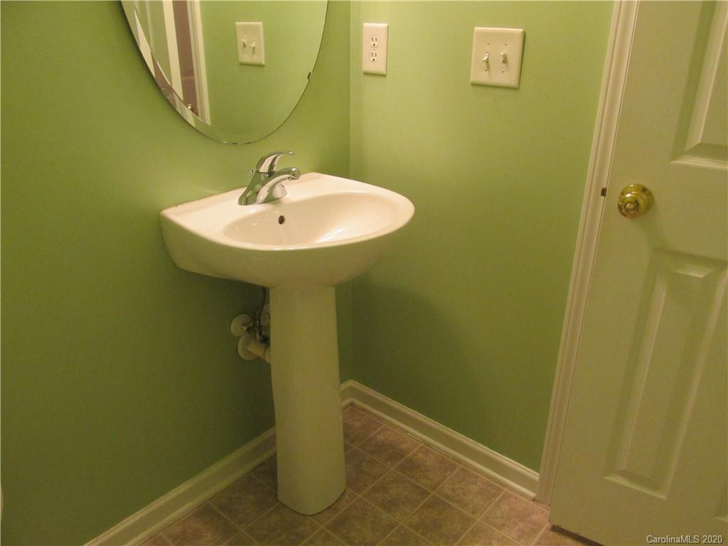 1022 Silver Springs Road, Unit 302 Fort Mill, SC 29715 - Photo 8 of 30 Gallery Image 8
