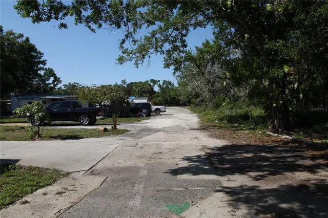 a view of outdoor space with city view