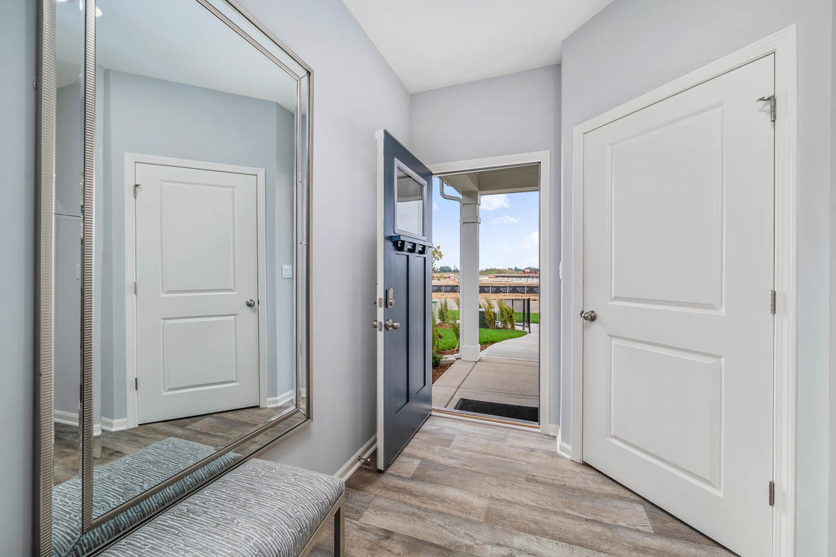 890 Eineke Boulevard Algonquin, IL 60102 - Photo 2 of 27