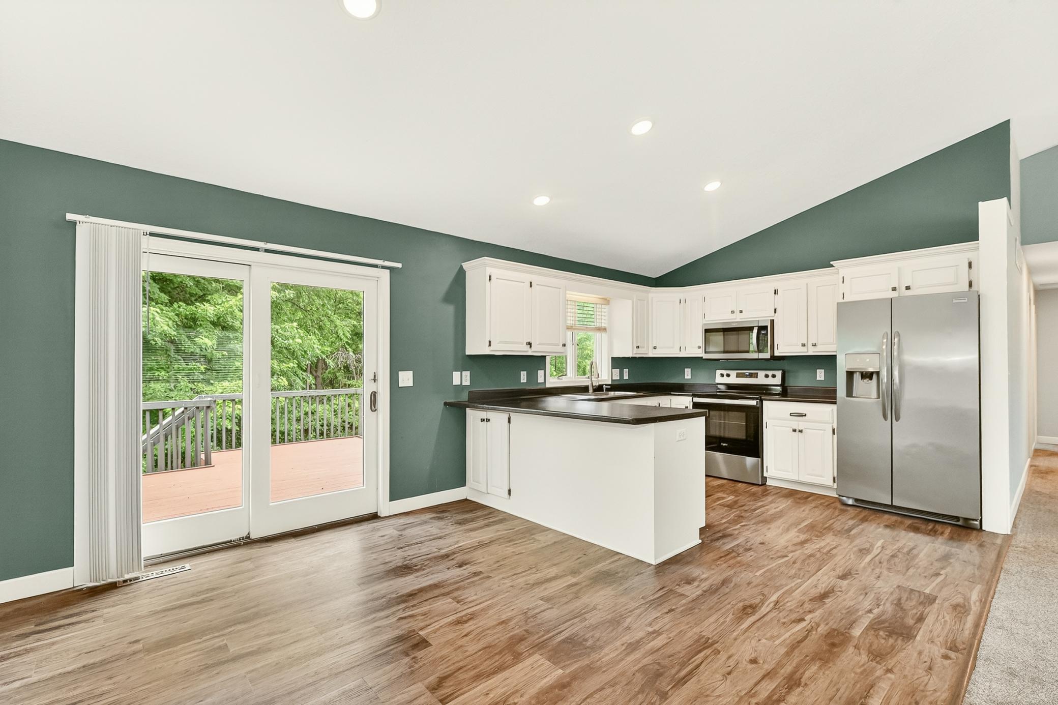 2605 Elmcroft Drive Southwest Rochester, MN 55902 - Photo 11 of 41