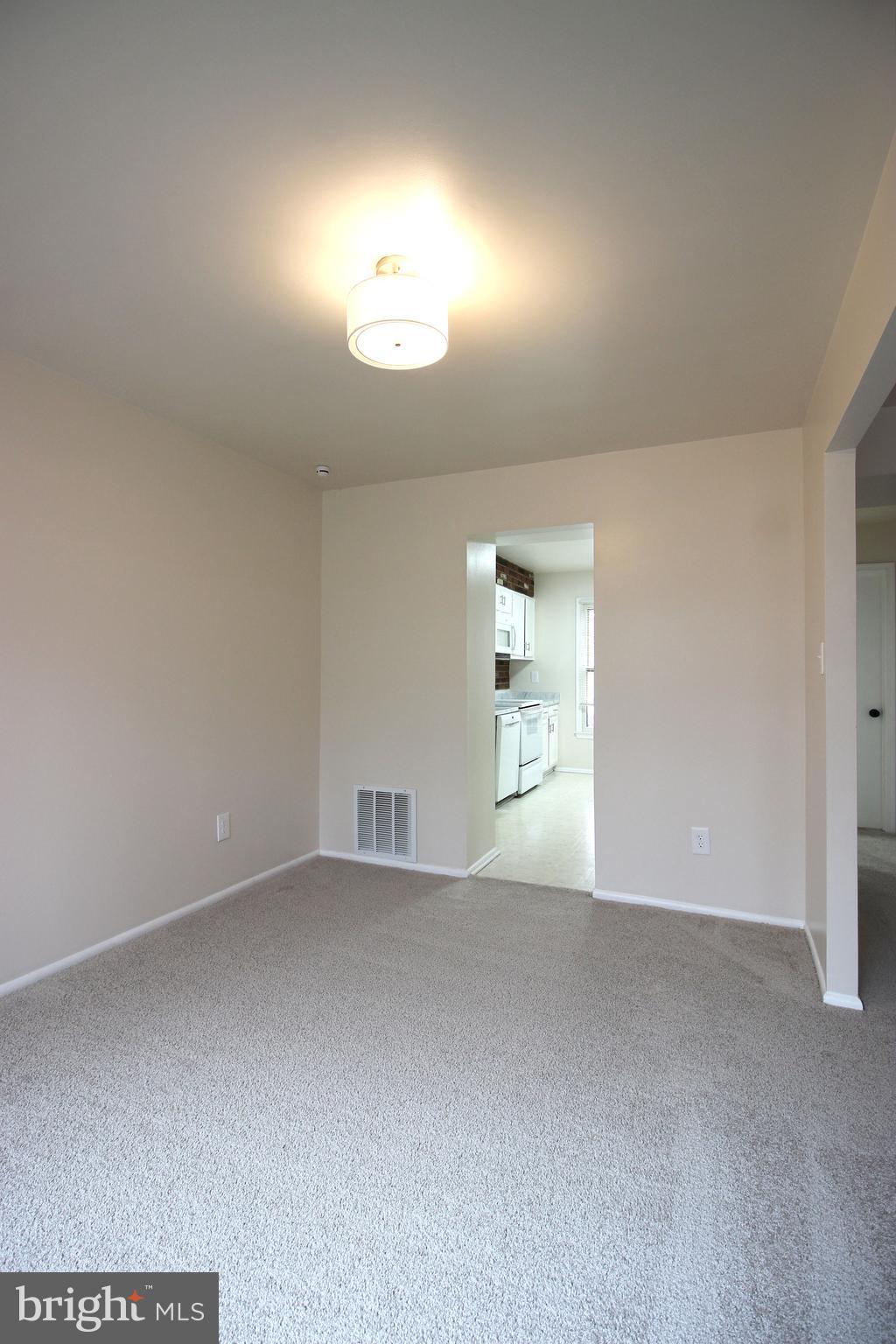 7765 Brandeis Way Springfield, VA 22153 - Photo 12 of 38