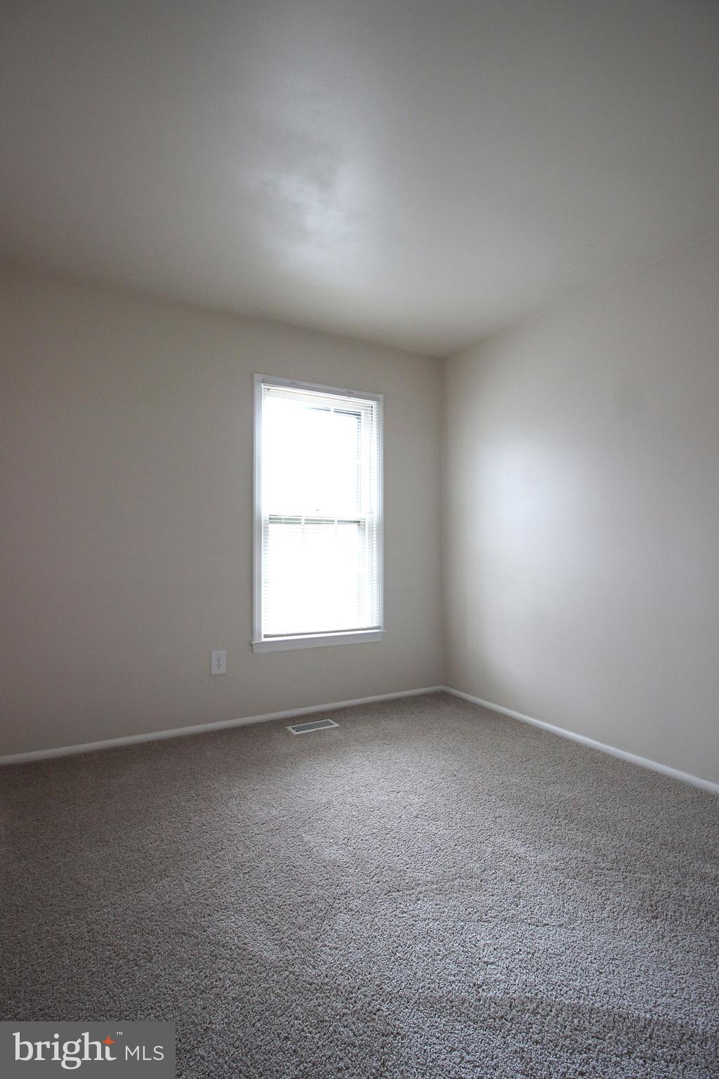 7765 Brandeis Way Springfield, VA 22153 - Photo 16 of 38