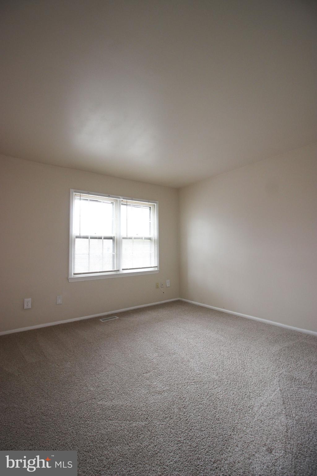 7765 Brandeis Way Springfield, VA 22153 - Photo 17 of 38