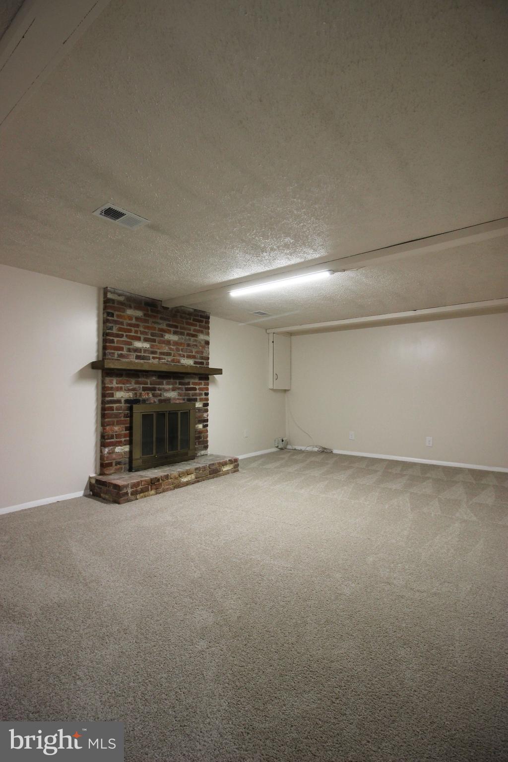 7765 Brandeis Way Springfield, VA 22153 - Photo 27 of 38