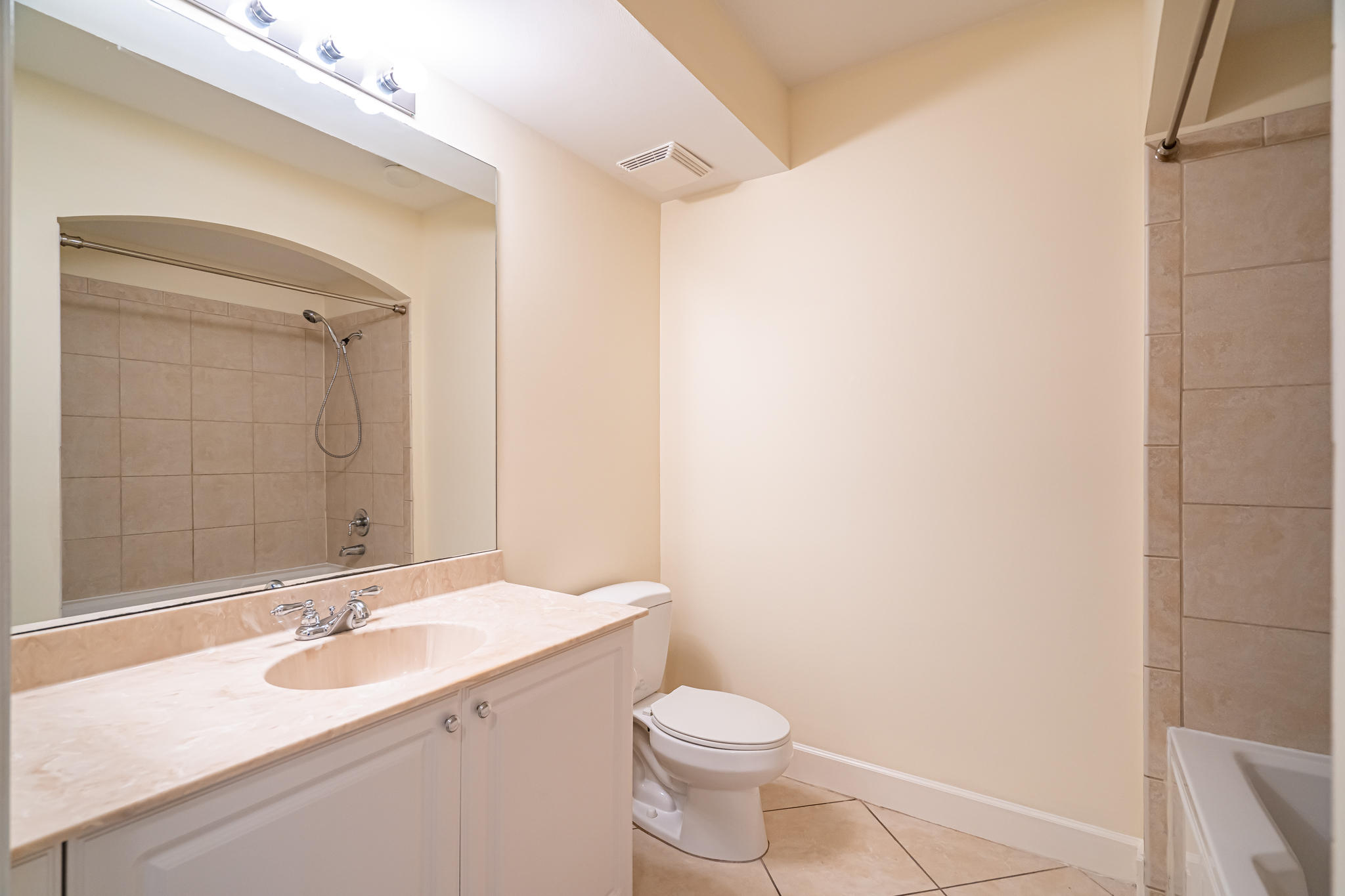 1660 Renaissance Commons Boulevard, Unit 2220 Boynton Beach, FL 33426 - Photo 15 of 41 DSC02270