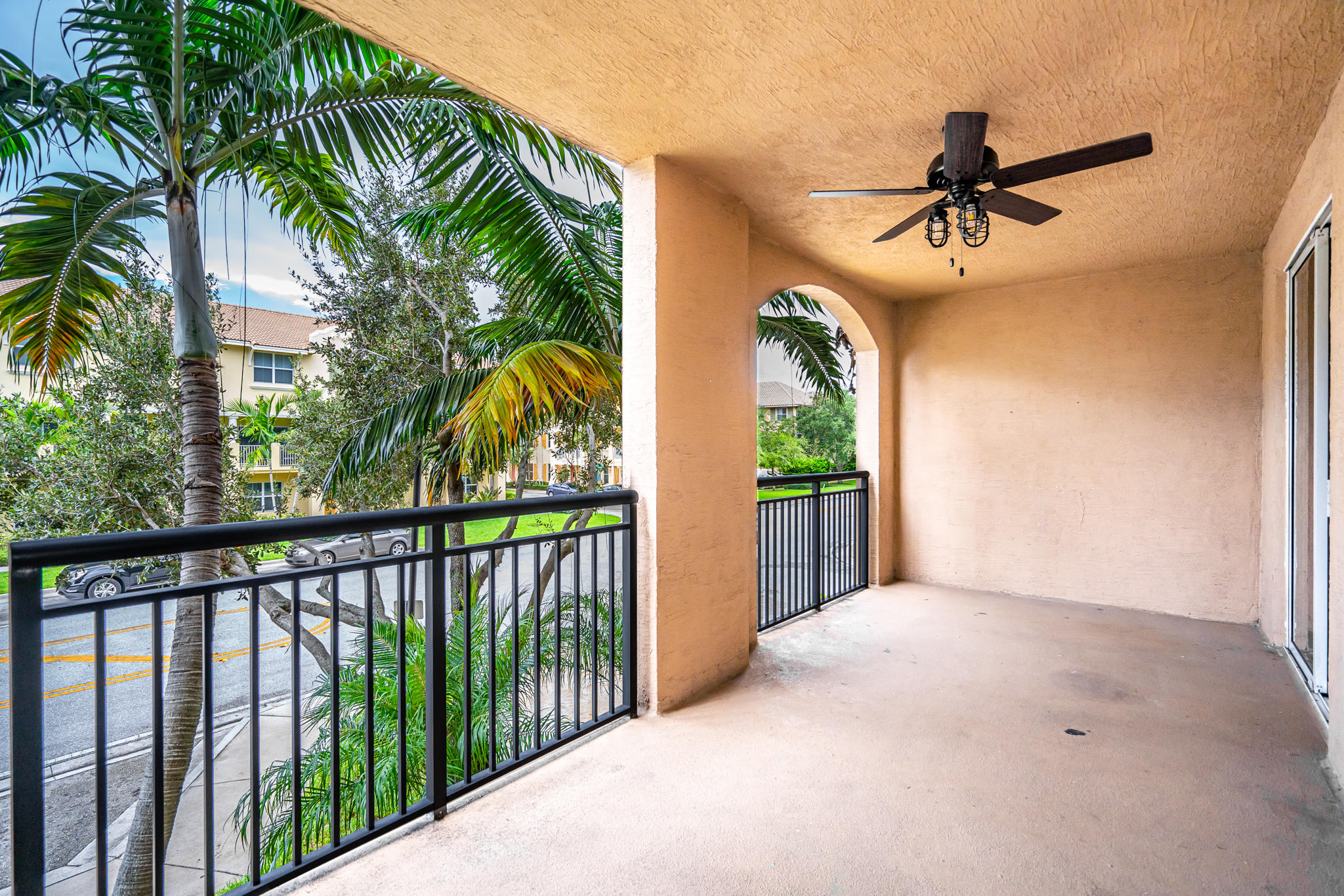 1660 Renaissance Commons Boulevard, Unit 2220 Boynton Beach, FL 33426 - Photo 21 of 41 DSC02290