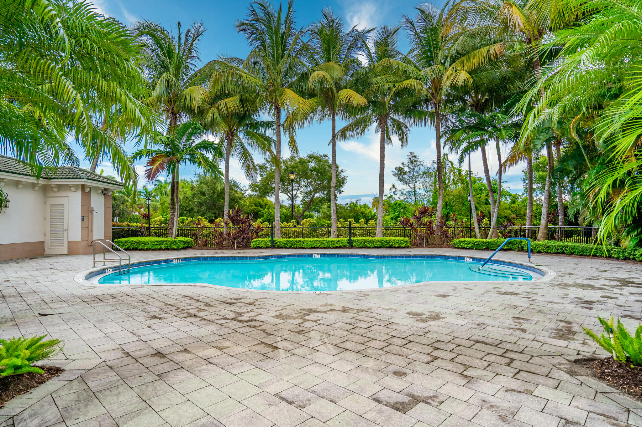 1660 Renaissance Commons Boulevard, Unit 2220 Boynton Beach, FL 33426 - Photo 31 of 41 DSC02311
