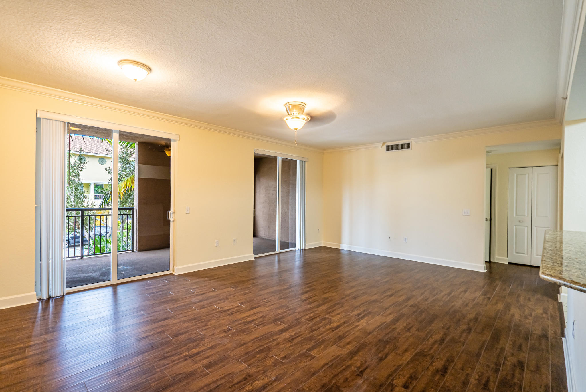 1660 Renaissance Commons Boulevard, Unit 2220 Boynton Beach, FL 33426 - Photo 4 of 41 DSC02295