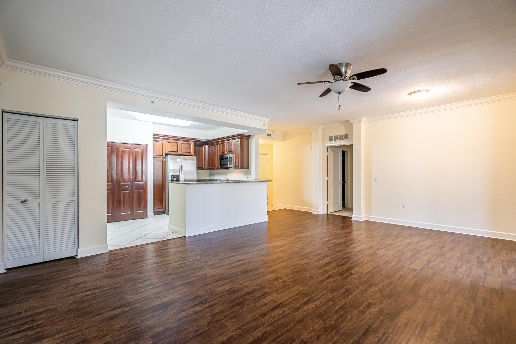 1660 Renaissance Commons Boulevard, Unit 2220 Boynton Beach, FL 33426 - Photo 5 of 41 DSC02235
