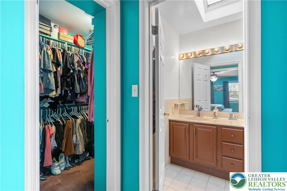 2702 Northampton Street Bethlehem, PA 18020 - Photo 27 of 51