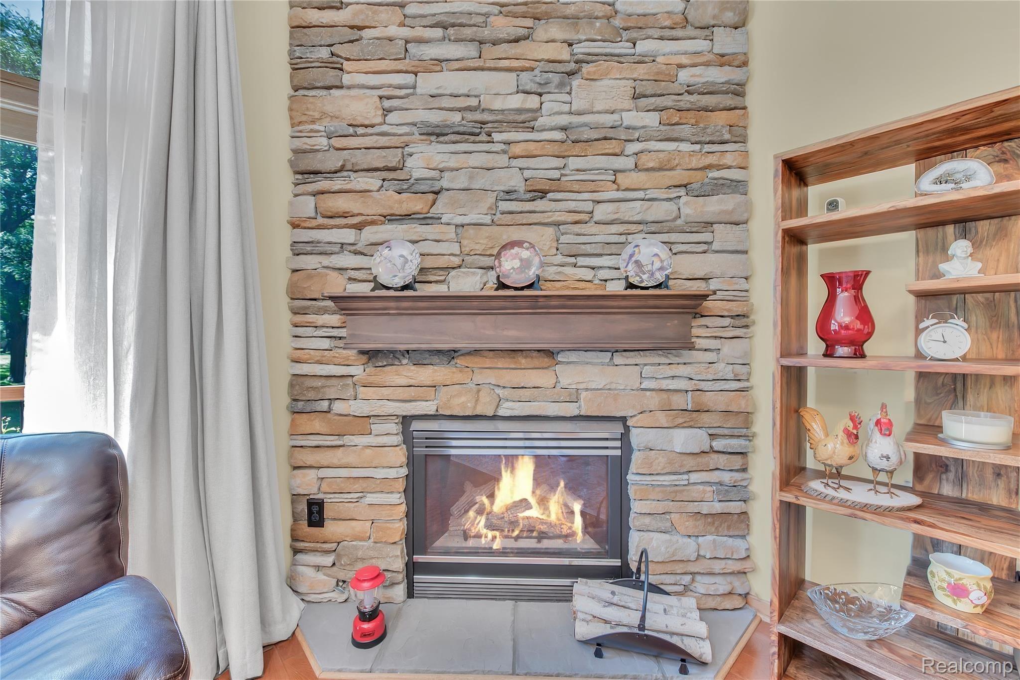 2153 Crystal Drive Rochester, MI 48309 - Photo 11 of 31 2153 Crystal Dr - HD Drone Photography-17.jpg
