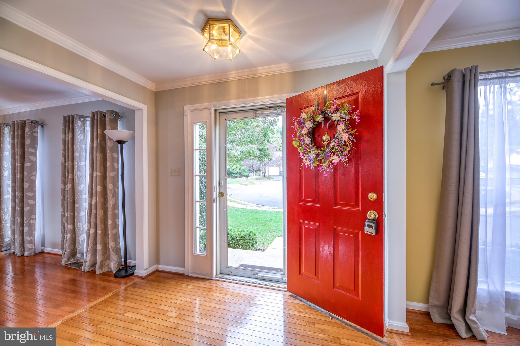 21316 Mirror Ridge Place Sterling, VA 20164 - Photo 6 of 30 Foyer