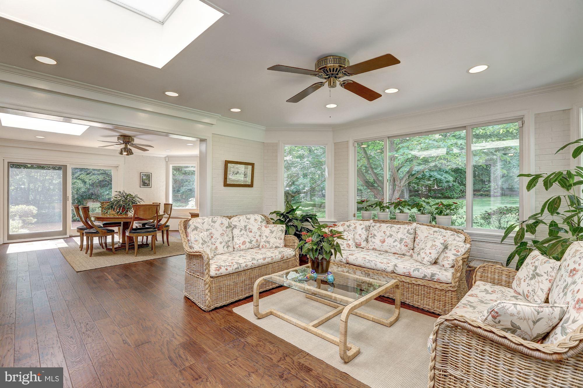 8813 Belmart Road Potomac, MD 20854 - Photo 7 of 23 Sun Room
