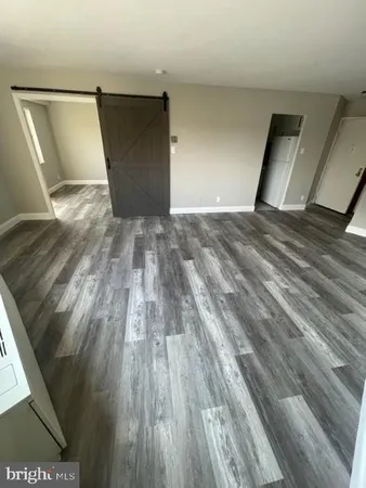 $1,600 | 5340 Holmes Run Parkway, Unit 216, Alexandria, VA 22304