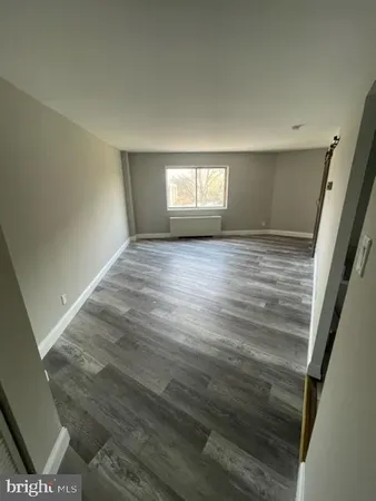 $1,600 | 5340 Holmes Run Parkway, Unit 216, Alexandria, VA 22304