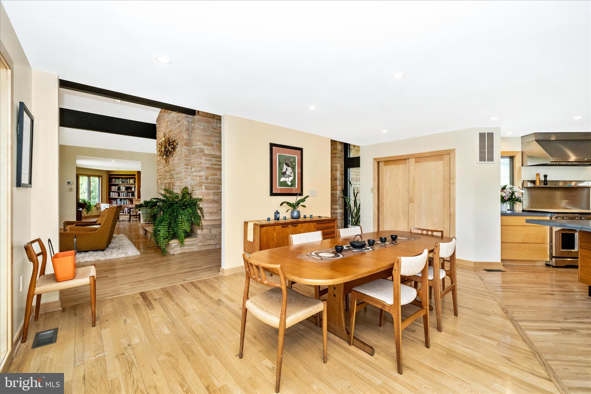 9237 Frostown Road Middletown, MD 21769 - Photo 33 of 113 a view of a dining room with furniture and wooden floor