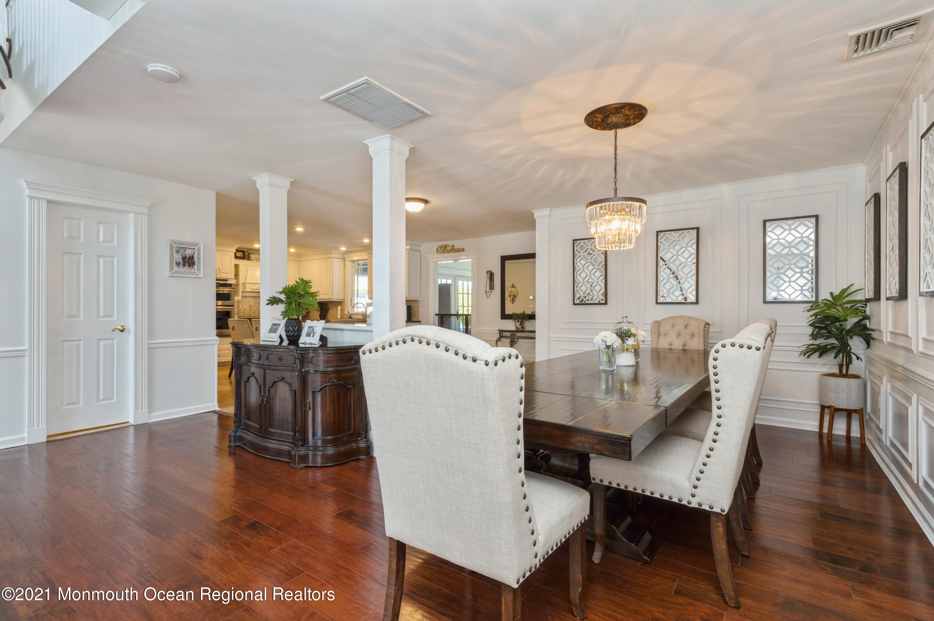 12 Rothbard Road Hazlet, NJ 07730 - Photo 11 of 35 13_12RothbardRd_369001_DiningRoom_HiRes