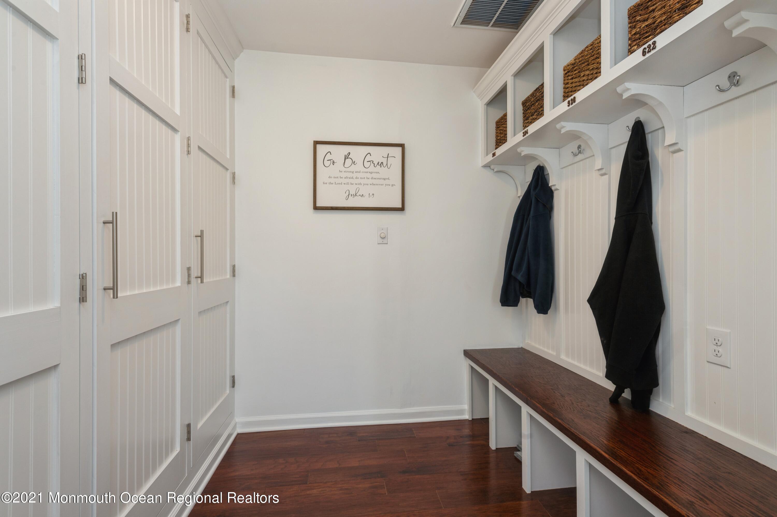 12 Rothbard Road Hazlet, NJ 07730 - Photo 6 of 35 20_12RothbardRd_195_Mudroom_HiRes