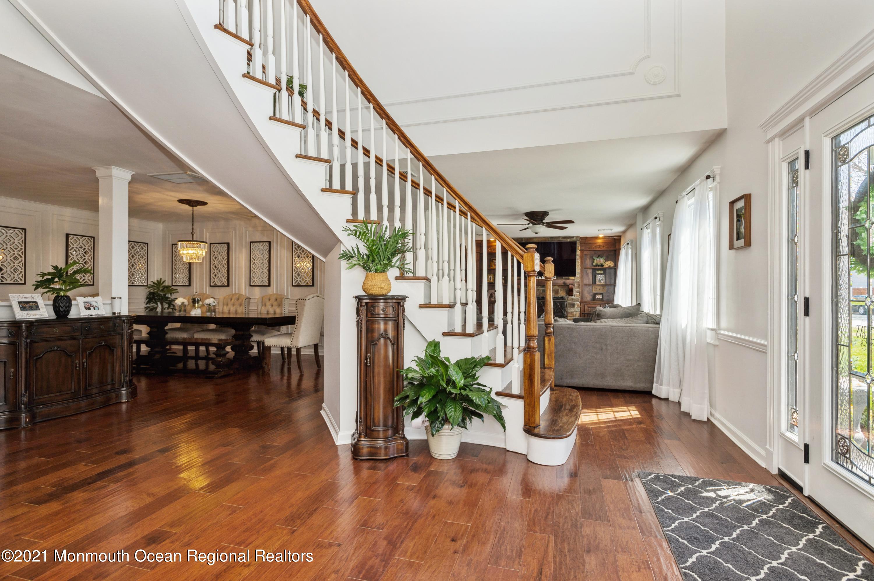 12 Rothbard Road Hazlet, NJ 07730 - Photo 7 of 35 05_12RothbardRd_32003_Foyer_HiRes