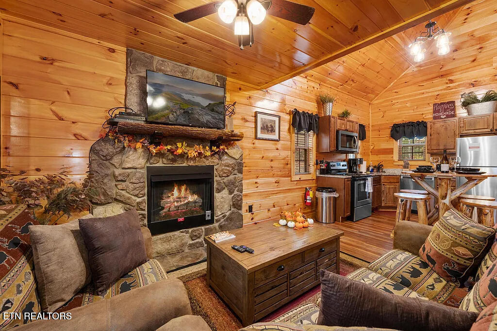 1930 Kinfolks Ridge Way Pigeon Forge, TN 37876 - Photo 8 of 24 Fireplace