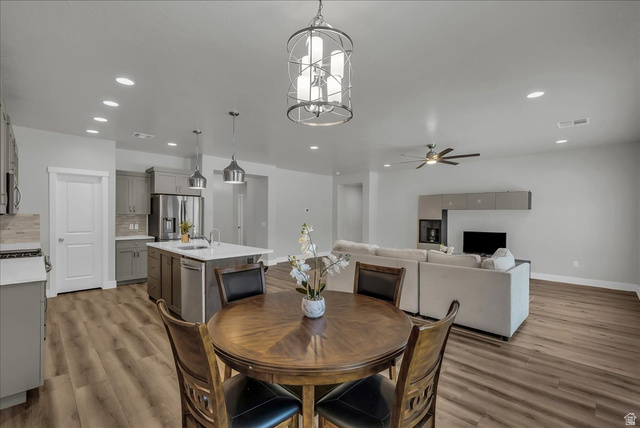 2811 South 3210th Street East St. George, UT 84790 - Photo 8 of 27
