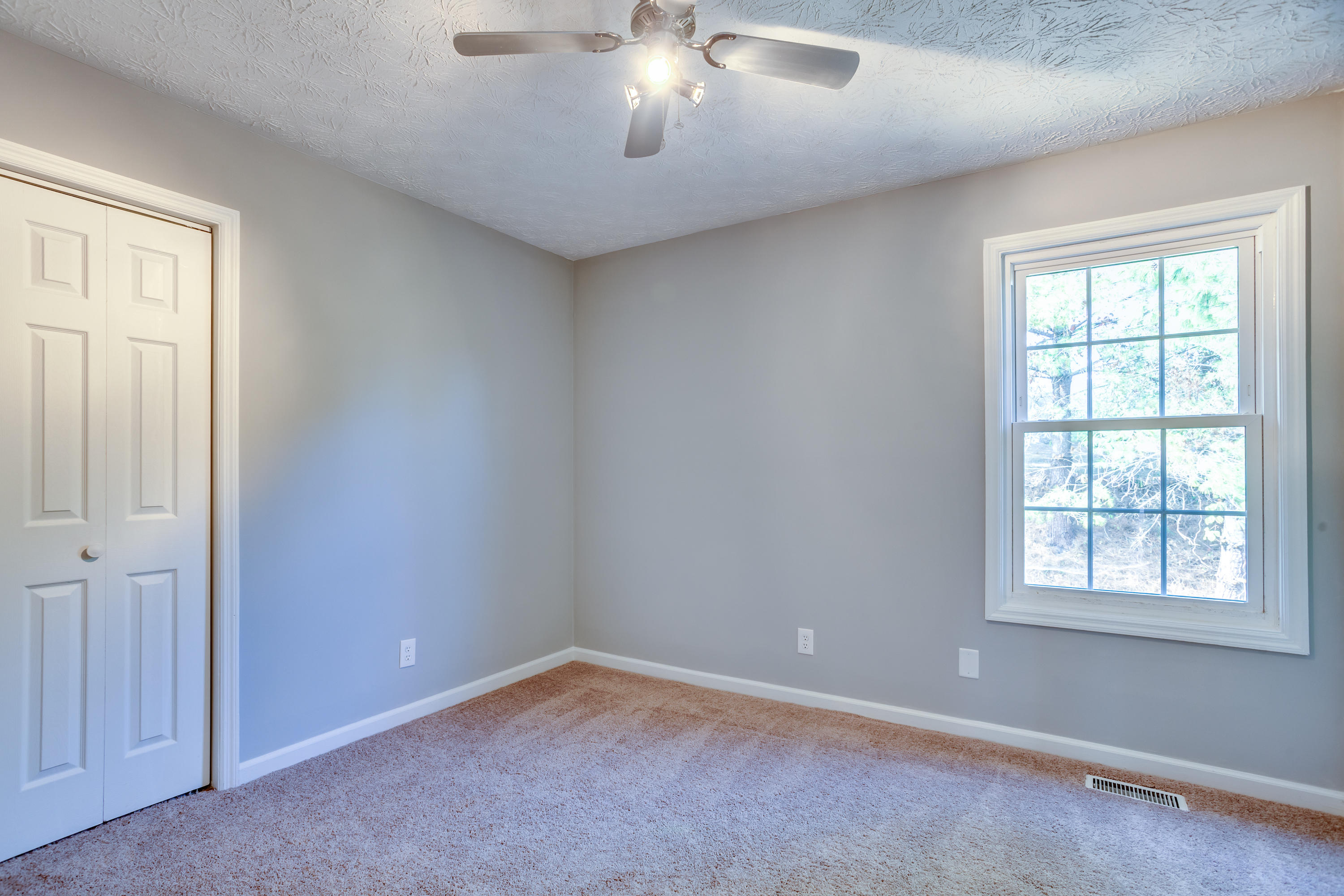 7615 Saddlegate Road Knoxville, TN 37920 - Photo 21 of 36 034191015-1-7615SaddlegateRdKnoxvilleTN-