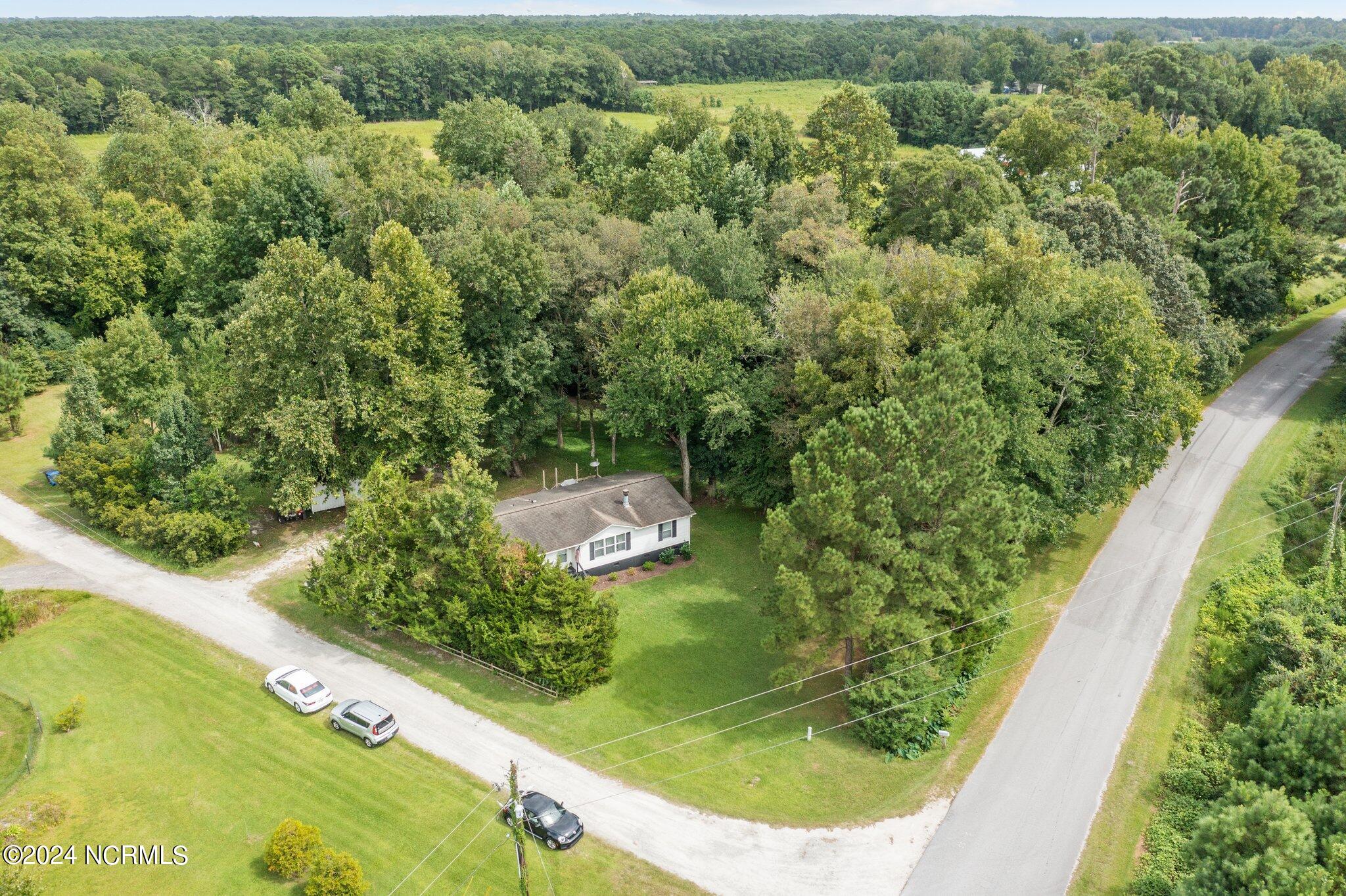 168 McCausley Road Hubert, NC 28539 - Photo 8 of 53 8-web-or-mls-DJI_0575