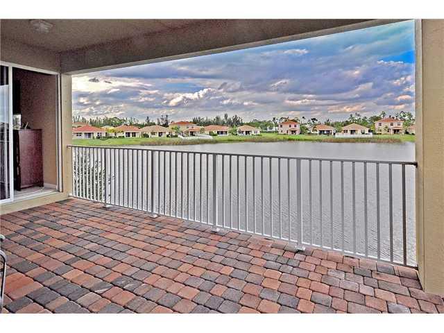 3152 Southwest Porpoise Circle Stuart, FL 34997 - Photo 17 of 19 a view of a terrace with a floor