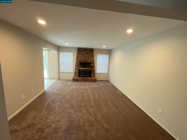 $3,300 | 1091 Alamo Court, Pittsburg, CA 94565